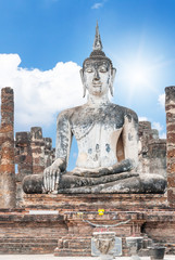 Fototapeta premium Ancient buddha statue. Sukhothai Historical Park, Sukhothai Prov