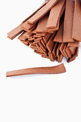 Hundefutter, auf weißem Hintergrund