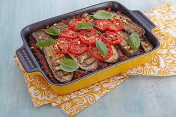 Baked gratin with ground meat and eggplants