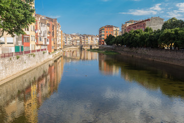 Fototapeta na wymiar Girona Riverside Houses