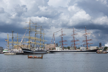 Fototapeta na wymiar Historic ships in Gdynia port