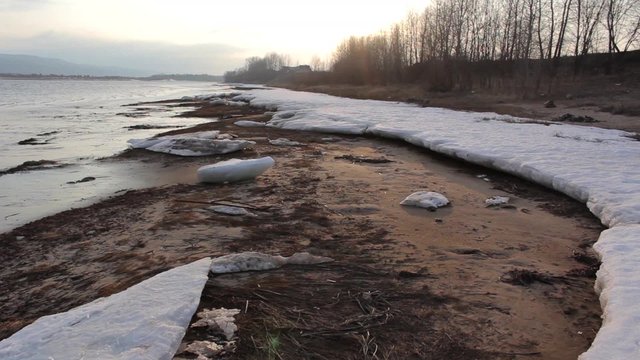 Ice on the Beatch River Motion