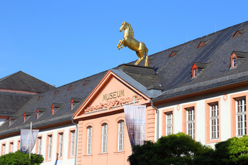 Mainz, das Landesmuseum in der Großen Bleiche (Juli 2015) 