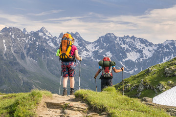 Fototapeta premium Weitwandern in den Alpen