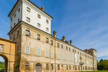 Fototapeta na wymiar Magnificent Architecture of Italian XVI century country palace