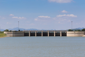 Pa Sak Jolasid Dam