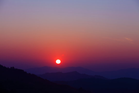 Morning sunrise on the mountion.