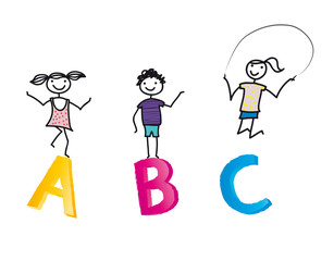 back to school - Drei fröhliche Kinder mit Buchstaben - Schulbeginn, Schulanfang - Mädchen und Junge lernen lesen - ABC