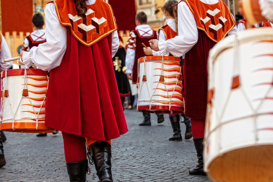 suonatori di tamburo