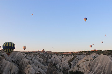 カッパドキアの日の出と気球