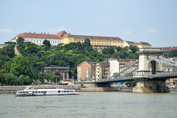 Fototapeta na wymiar Castel hill and the Chain bridge, Budapest, Hungary
