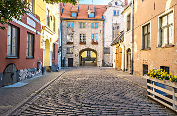 Fototapeta na wymiar Medieval street in old city of Riga, Latvia