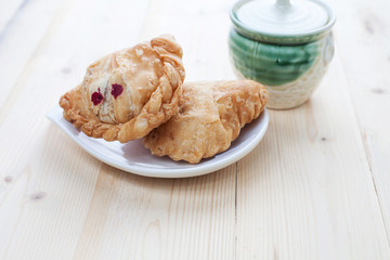 Curry puff stuffed with chicken with shallow DOF