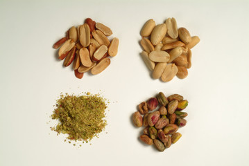 mixed nuts - pistachios and peanuts

