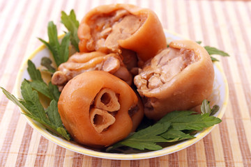 沖縄伝統の豚足テビチ