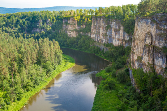 Tourist route to the Urals. Hay River and Long Big prites