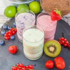 drei verschiedene Smoothies