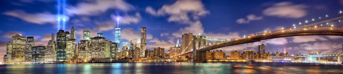 Fotobehang Manhattan panorama ter nagedachtenis van 11 september, New York City © Oleksandr Dibrova