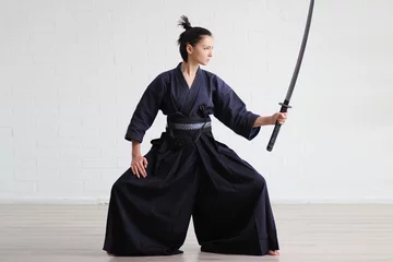 Crédence de cuisine en verre imprimé Arts martiaux femme samouraï japon