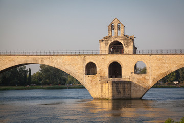 Obraz premium Bridge at river Rhone in Avignon 