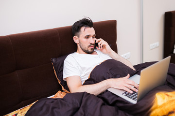Obraz premium Working hard in your home office