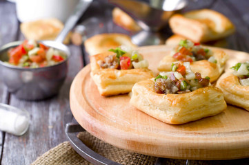Cake of puff pastry 