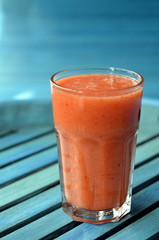 smoothie with chia-seeds