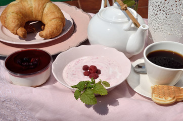 Pink breakfast Breakfast with