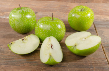 Fresh green apples