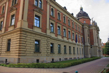 Kraków, zabytkowy budynek Uniwersytetu Ekonomicznego.