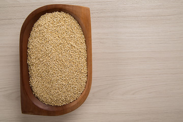 Portion of uncooked Quinoa and wey protein