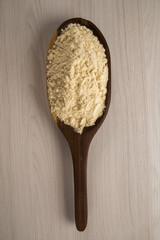 Portion of uncooked Quinoa and wey protein