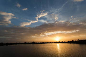 Obraz premium Beautiful sunset sky. Sky Background.