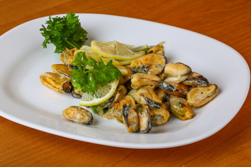 Mussels in butter sauce