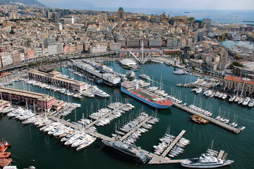 Porto di Genova veduta dall'alto - obrazy, fototapety, plakaty