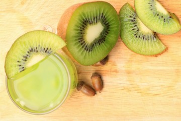 fresh kiwi juice