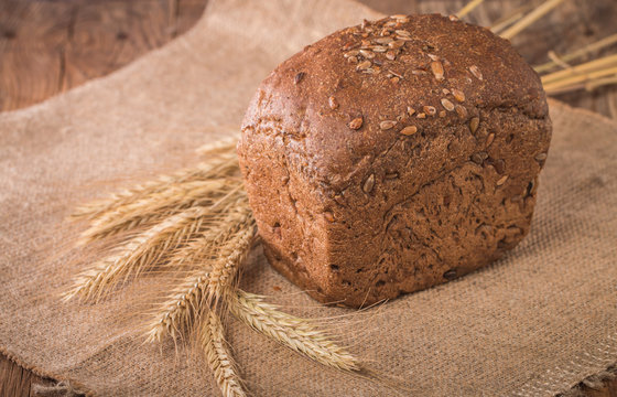 rye Bread and spikelets