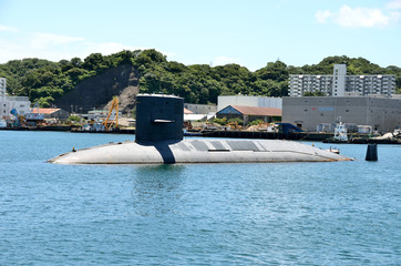 Decommissioned submarine to wait for scrap in Yokosuka port