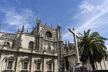Fototapeta na wymiar Santa iglesia catedral de Sevilla, España
