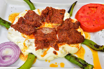 yöresel yoğurtlu ali nazik adana