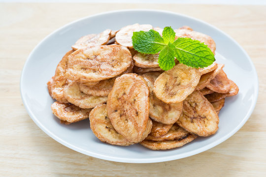 Dehydrated Banana Chips cuisine fried in coconut oil