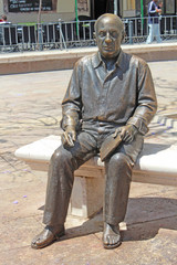 Malaga, statue de Picasso