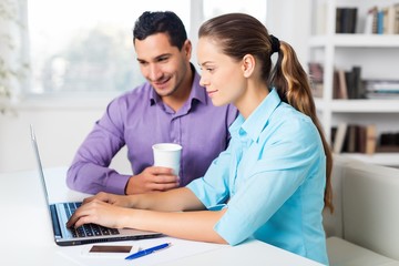 Obraz premium Couple, Computer, Laptop.