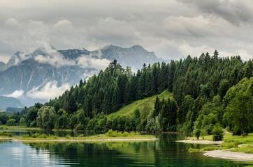 Fototapeta na wymiar lake forggensee and alps
