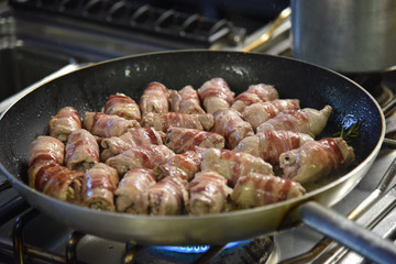 involtini di carne cottura cuocere cucina hotel ristorante saltare