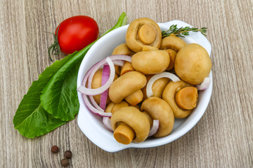 Pickled champignon