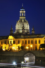 Fototapeta na wymiar Old town and Frauenkirche in Dresden. Germany