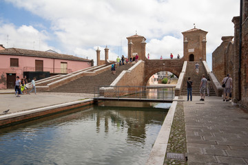 Fototapeta na wymiar Ponte di Comacchio