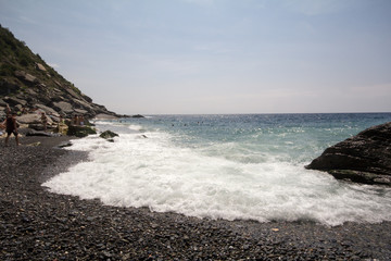 5 terre spiaggia di vernazza