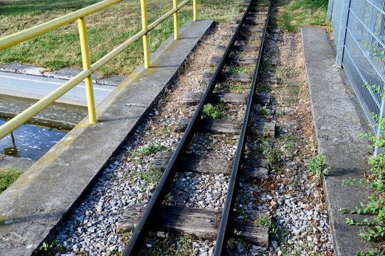 Schienen einer Parkeisenbahn